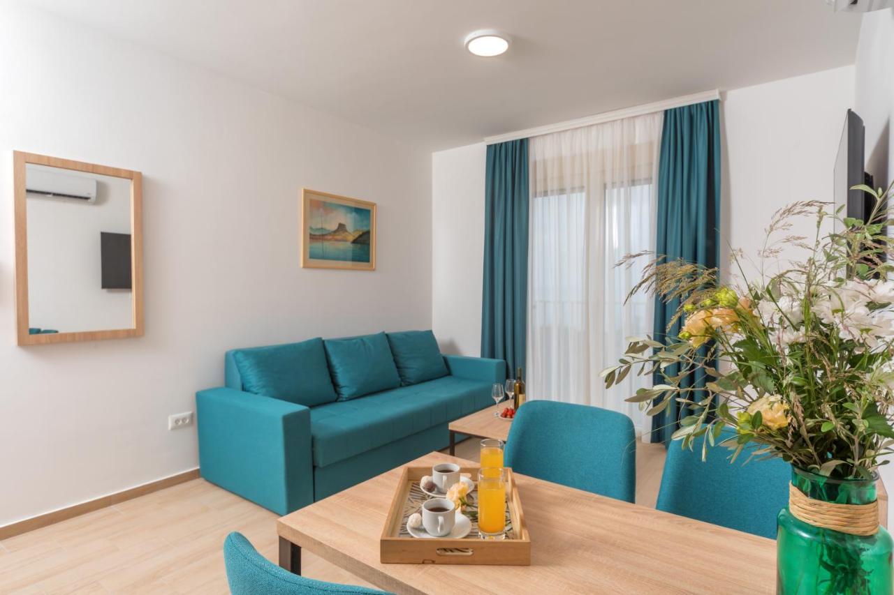 Apartments Bonazza Petrovac エクステリア 写真