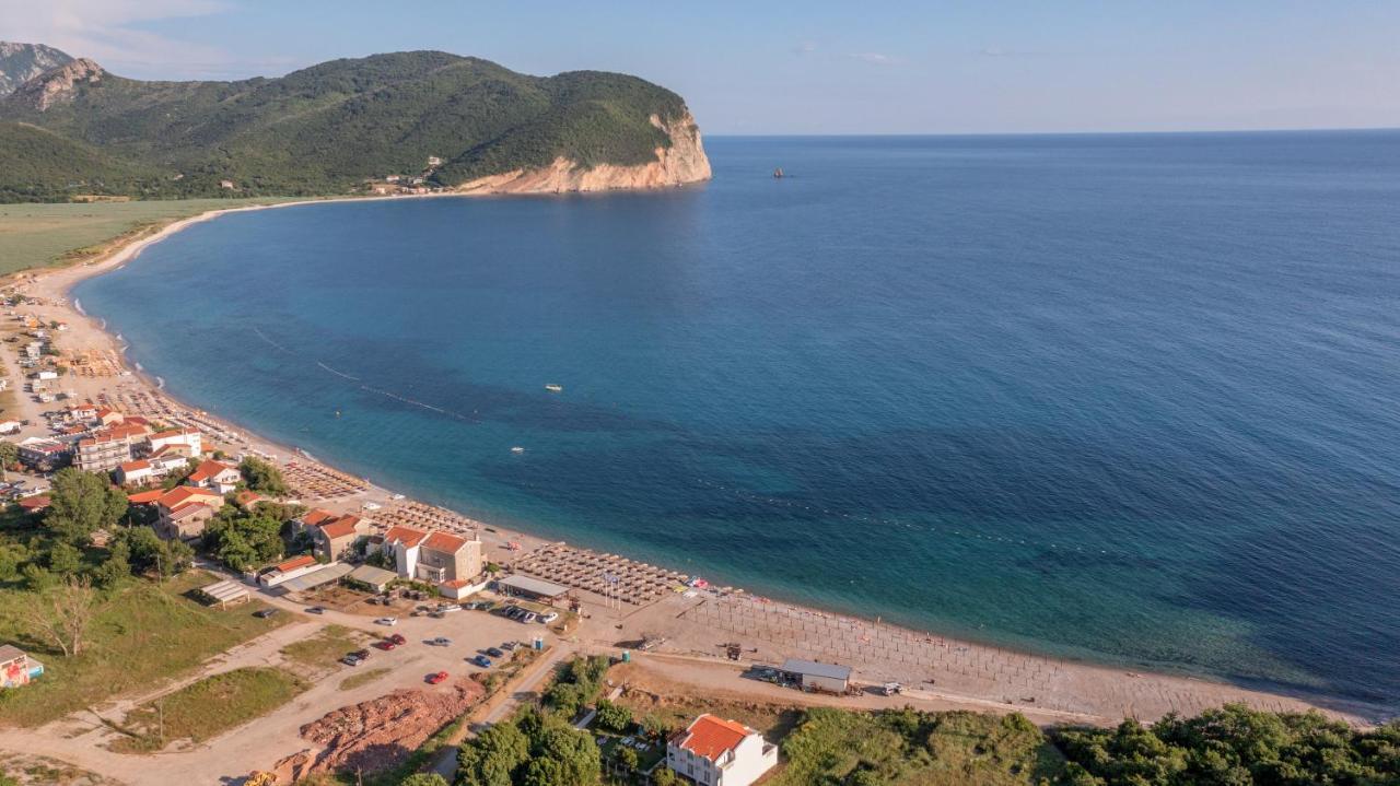 Apartments Bonazza Petrovac エクステリア 写真