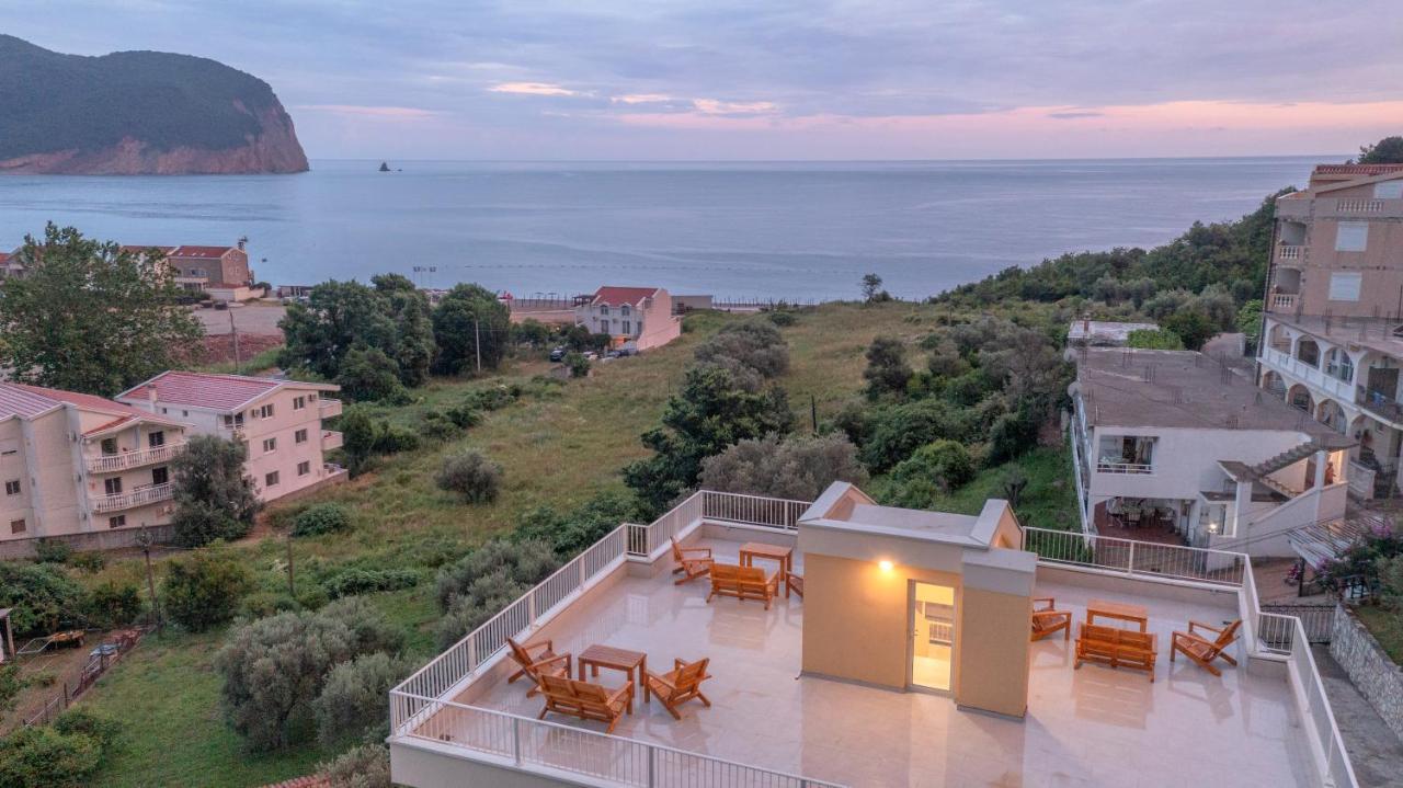 Apartments Bonazza Petrovac エクステリア 写真