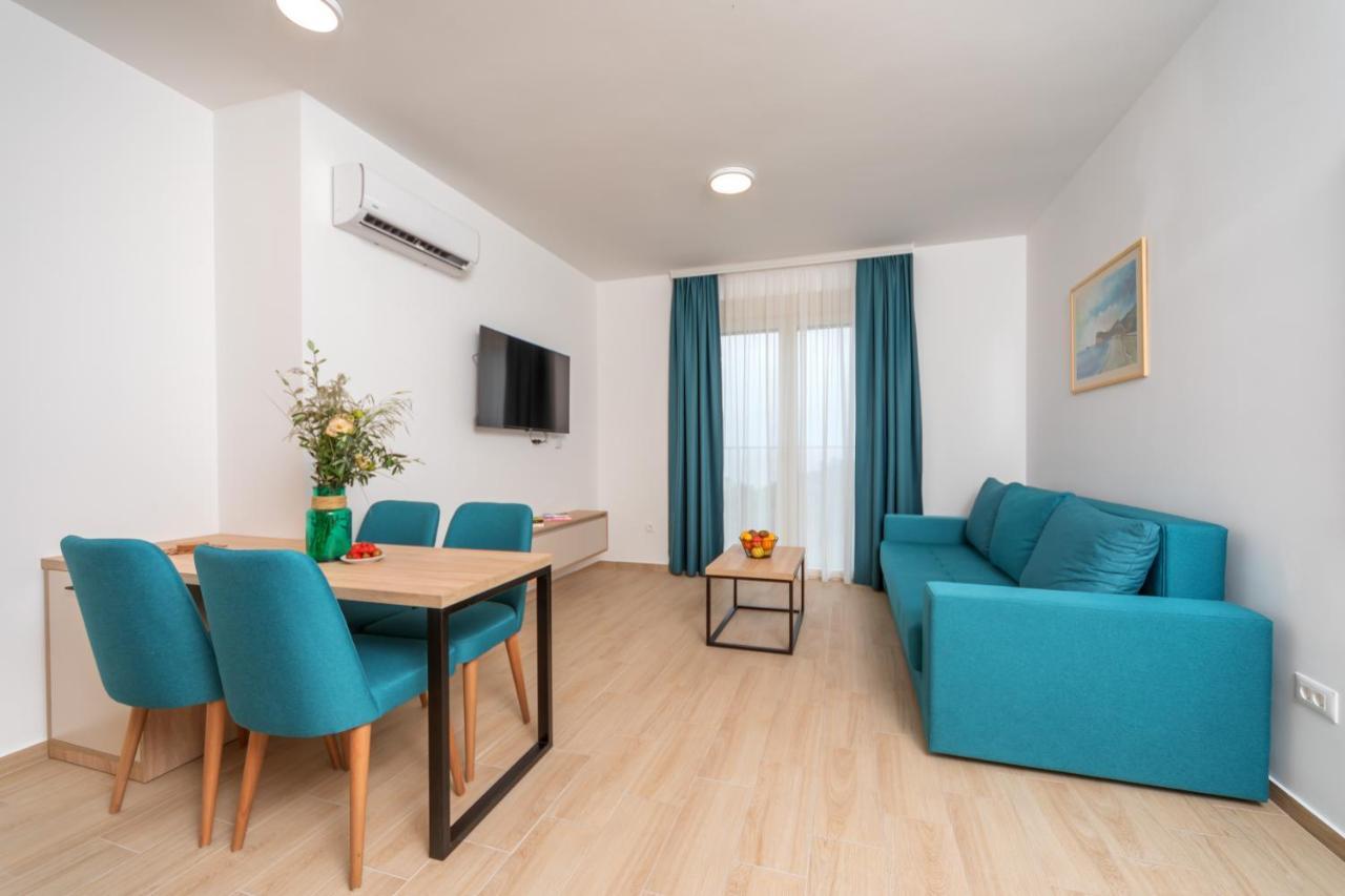 Apartments Bonazza Petrovac エクステリア 写真