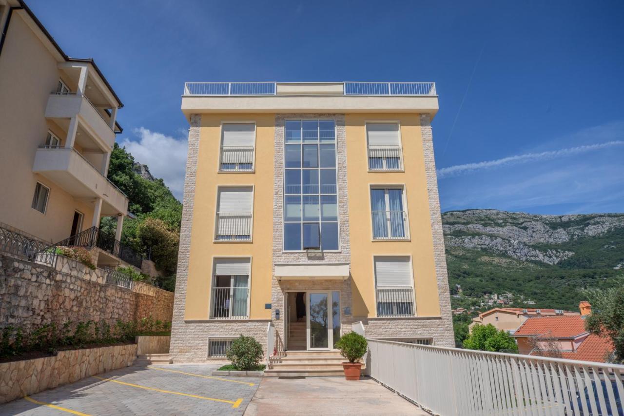Apartments Bonazza Petrovac エクステリア 写真