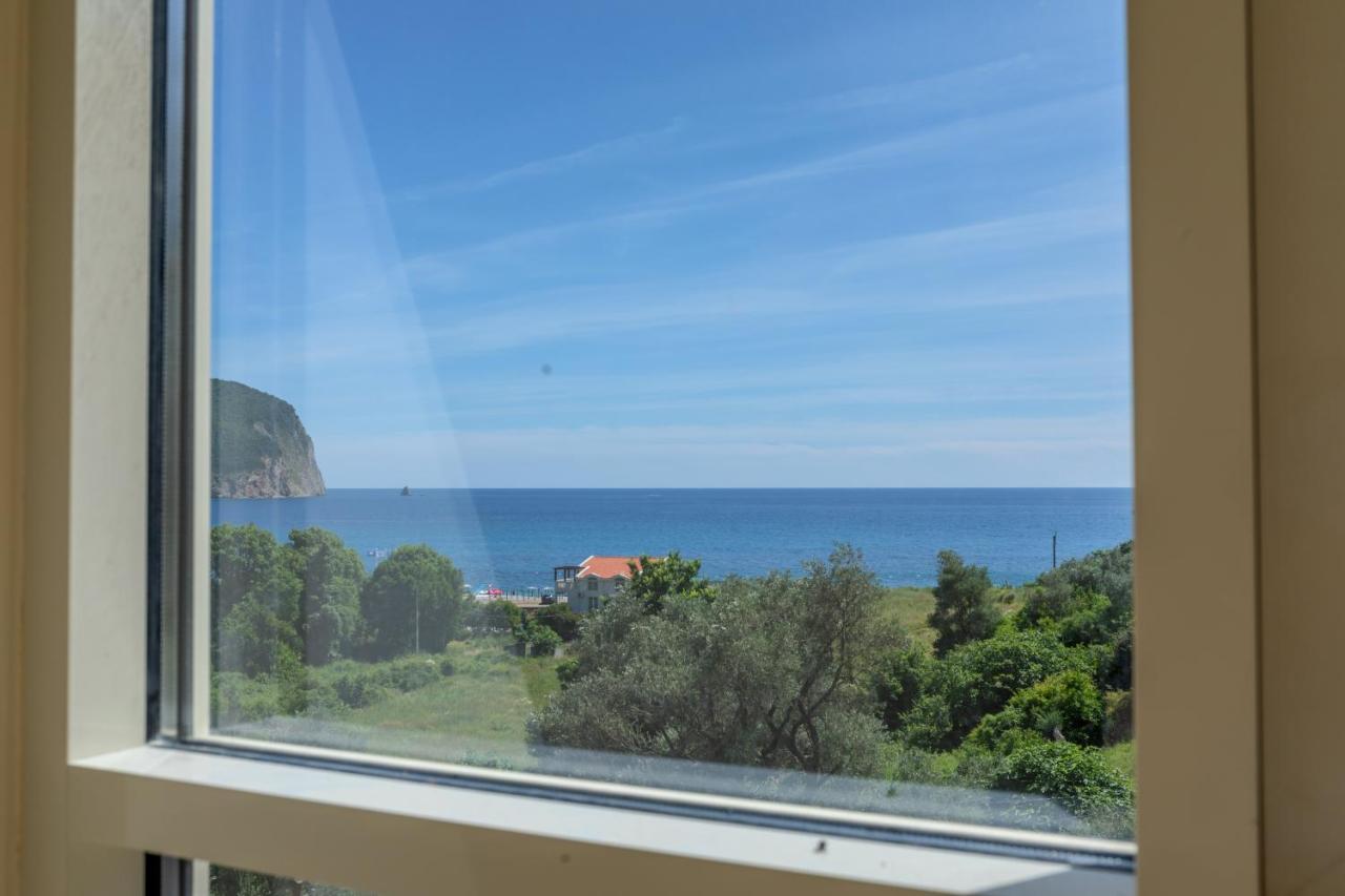 Apartments Bonazza Petrovac エクステリア 写真