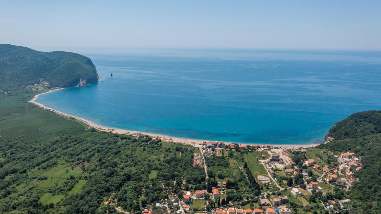 Apartments Bonazza Petrovac エクステリア 写真